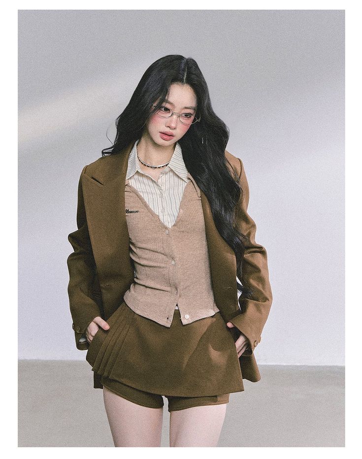 shaoyeyan elegant blazer and skirt new products added daily • shop link in bio 🌍 international shipping • 2 week delivery • subscribe to our email list for 10% off!